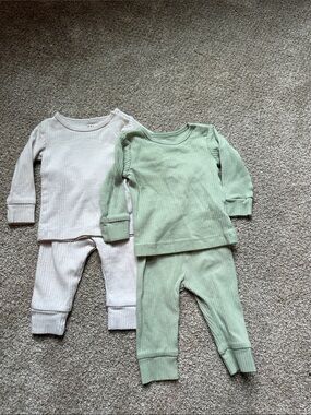 H&M Ribbed Baby Top — Cream & Sage
Set of 2